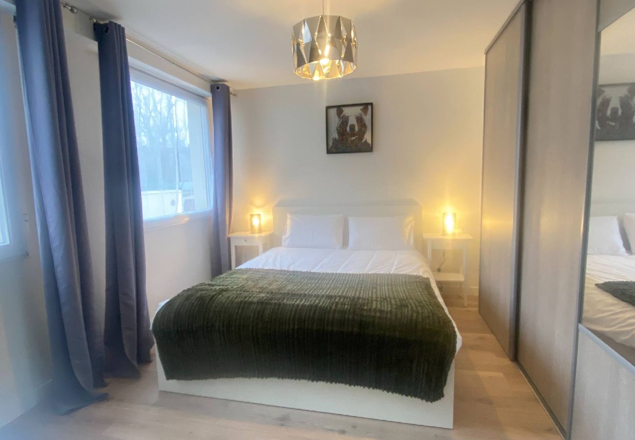 Appartement à Clermont-Ferrand - Garçonnière - Appt cosy & parking à 9 min de Jaude
