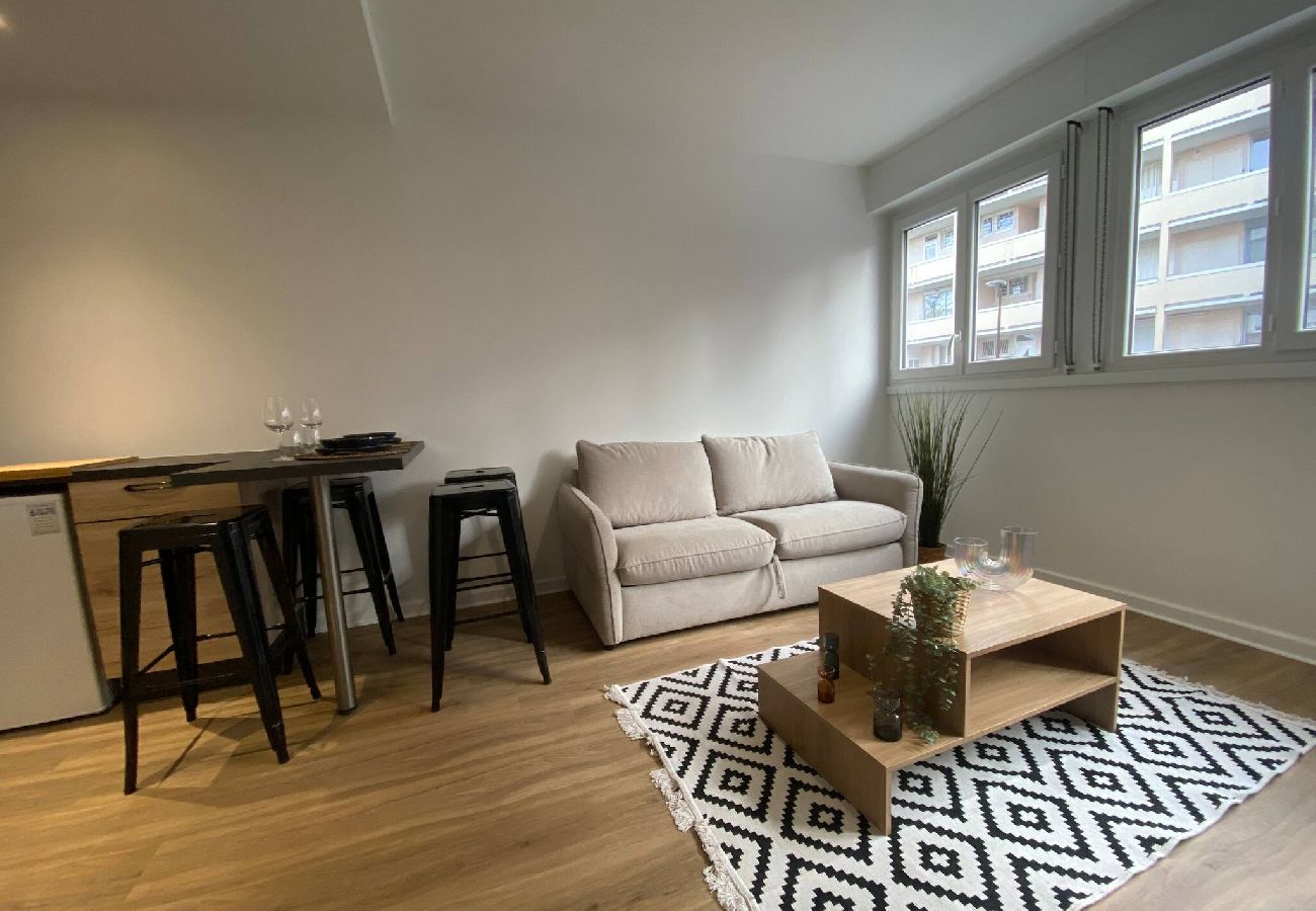 Appartement à Chamalières - Pasteur - Appart 40m2 cosy neuf avec garage privé