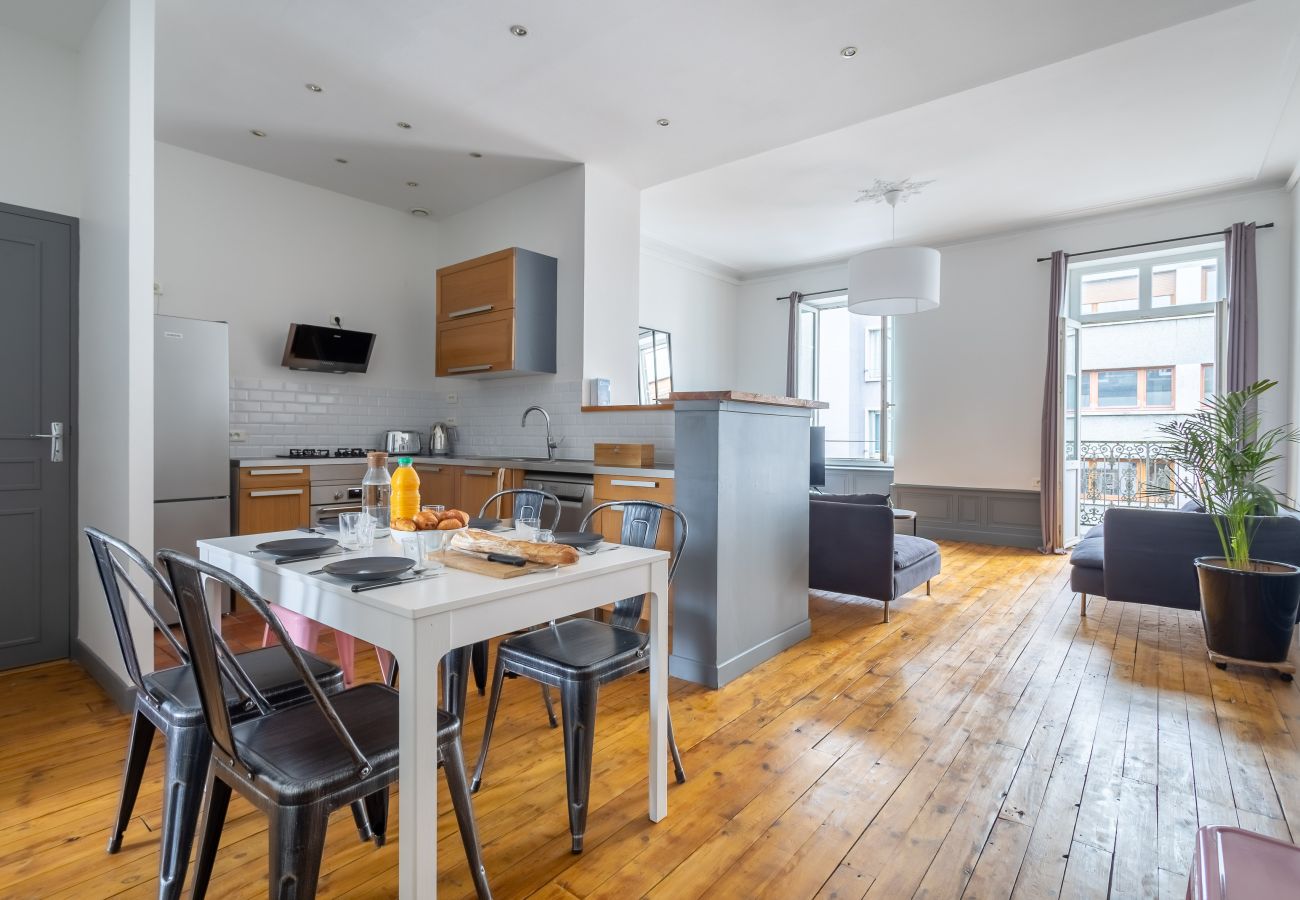 Appartement à Clermont-Ferrand - Lafayette - Appart chic centre-ville proche Lecoq