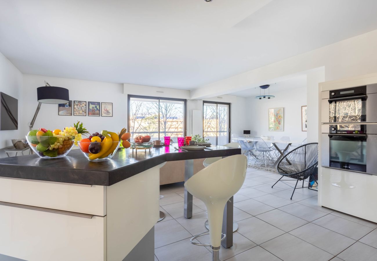 Appartement à Chamalières - Passerelle - Appart centre-ville balcon & garage