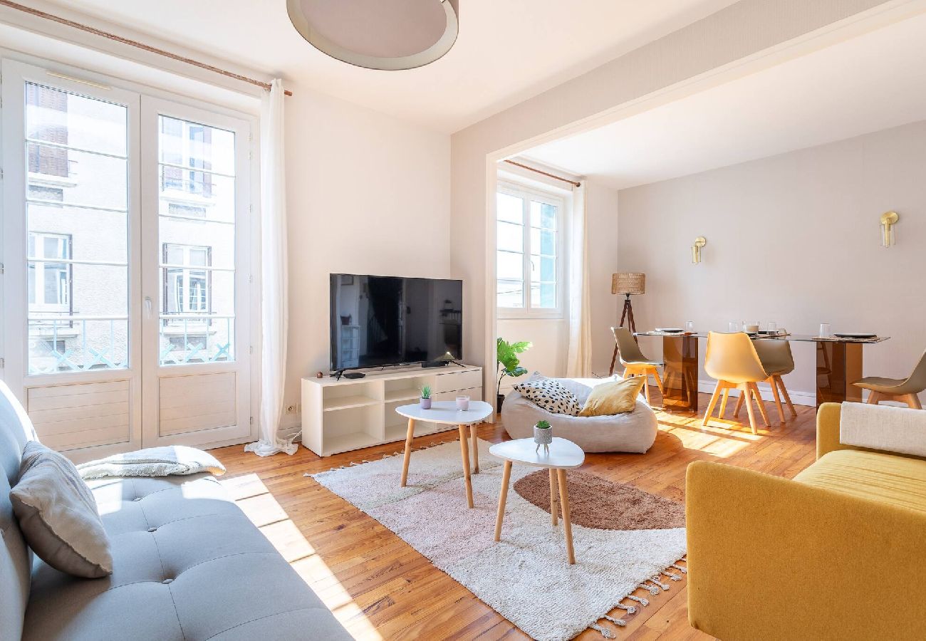 Appartement à Clermont-Ferrand - Le Drelon - Appt chic en centre-ville & garage pv