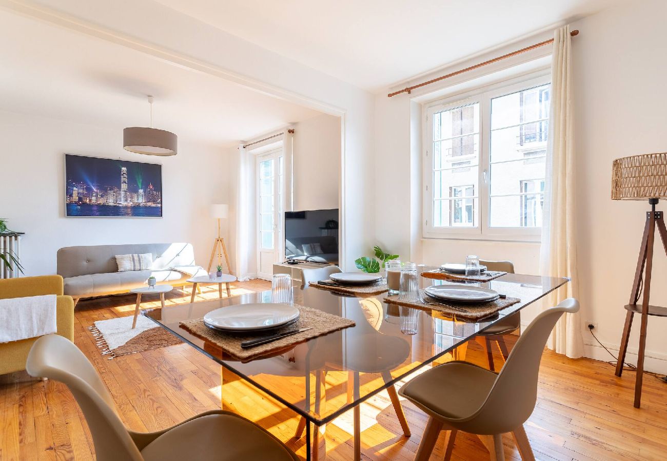 Appartement à Clermont-Ferrand - Le Drelon - Appt chic en centre-ville & garage pv