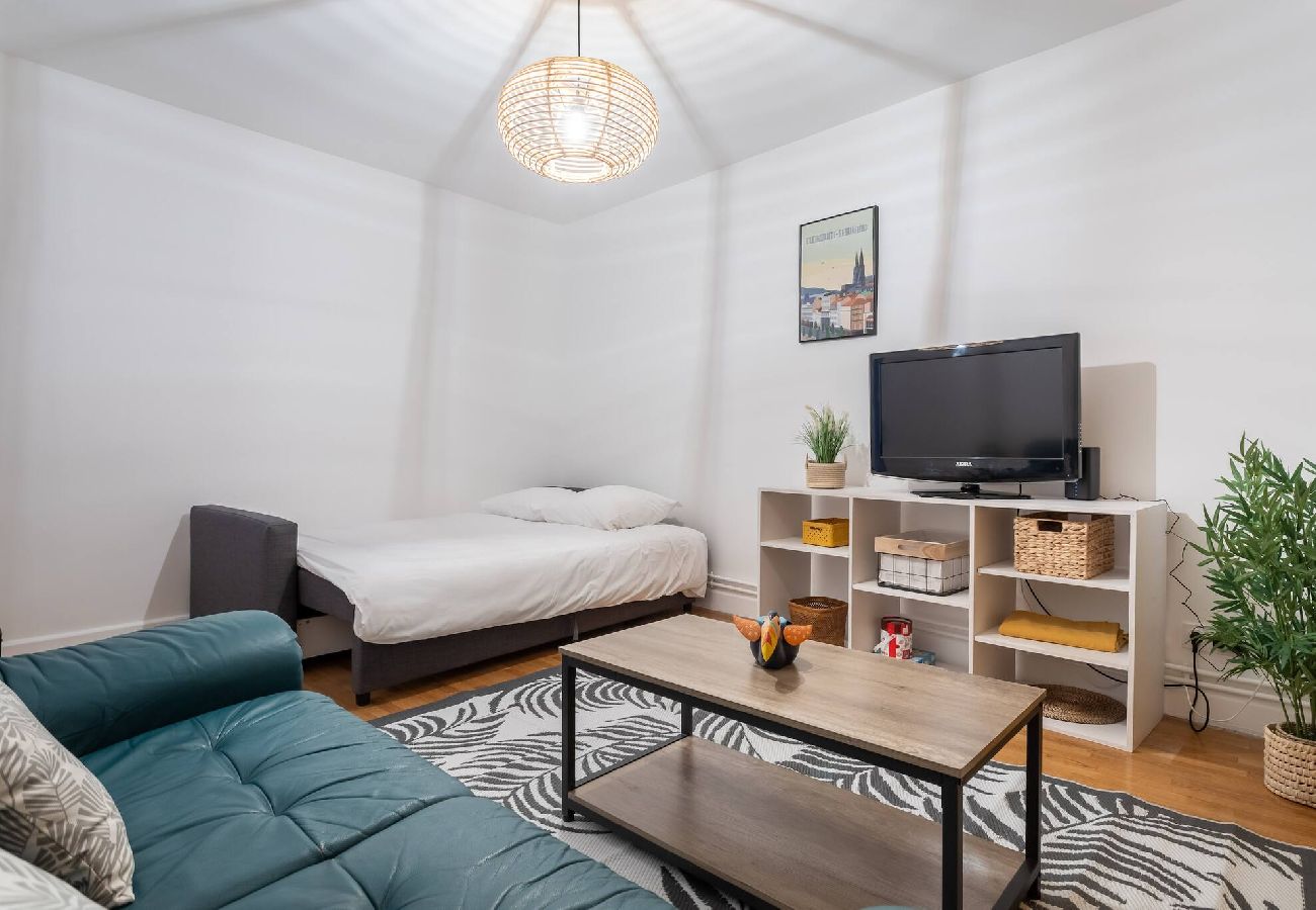 Appartement à Clermont-Ferrand - Bruyant 1er- Appt cosy au calme à 9min à pied du t