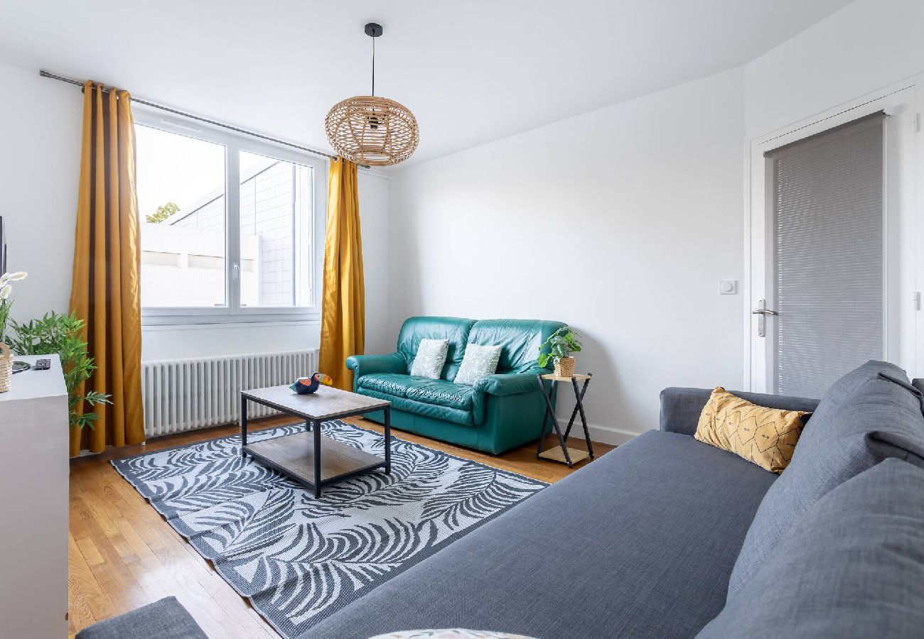 Appartement à Clermont-Ferrand - Bruyant 1er- Appt cosy au calme à 9min à pied du t