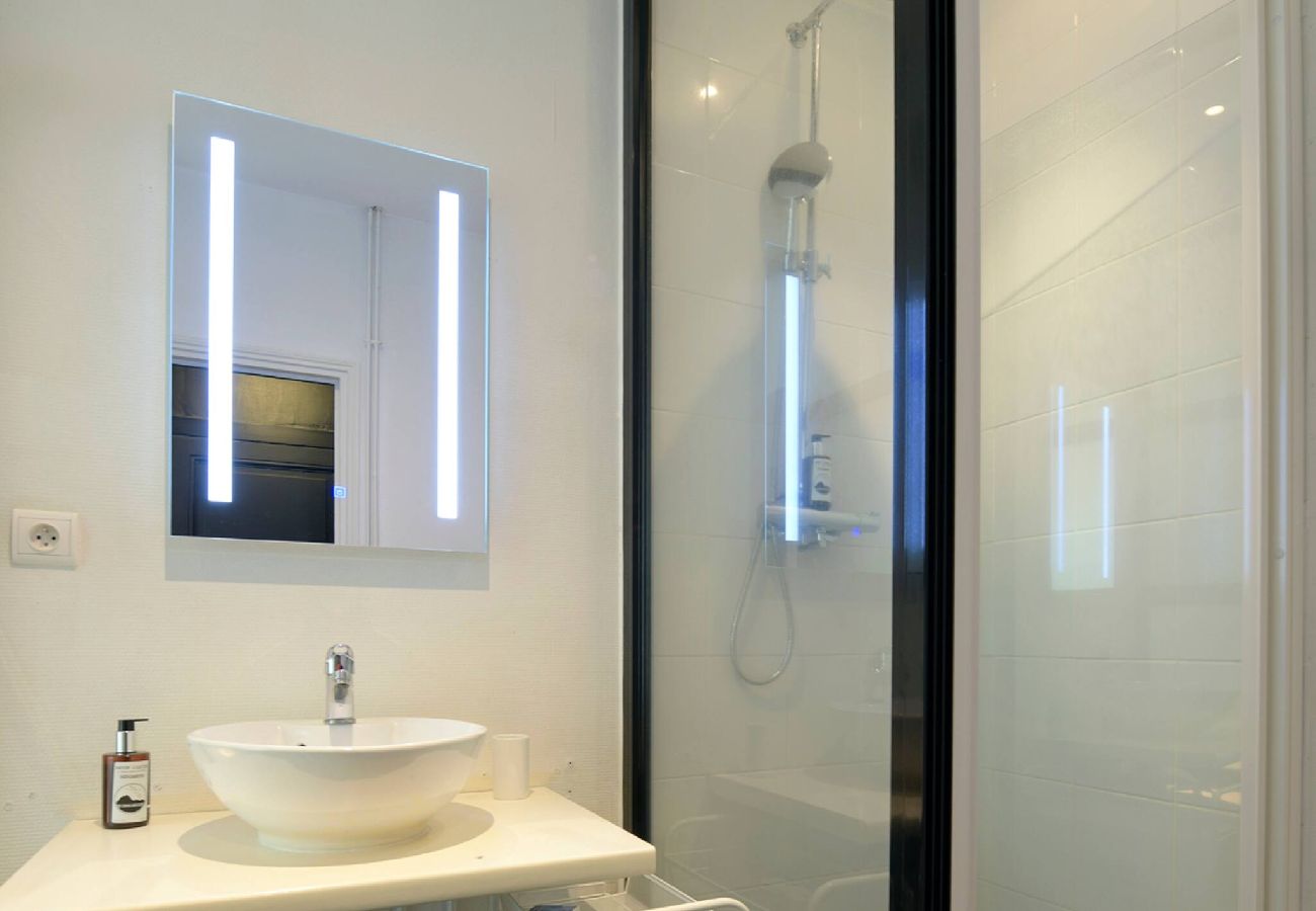 Appartement à Clermont-Ferrand - L'insolite - Appart 53m2, cosy & proche cathédrale