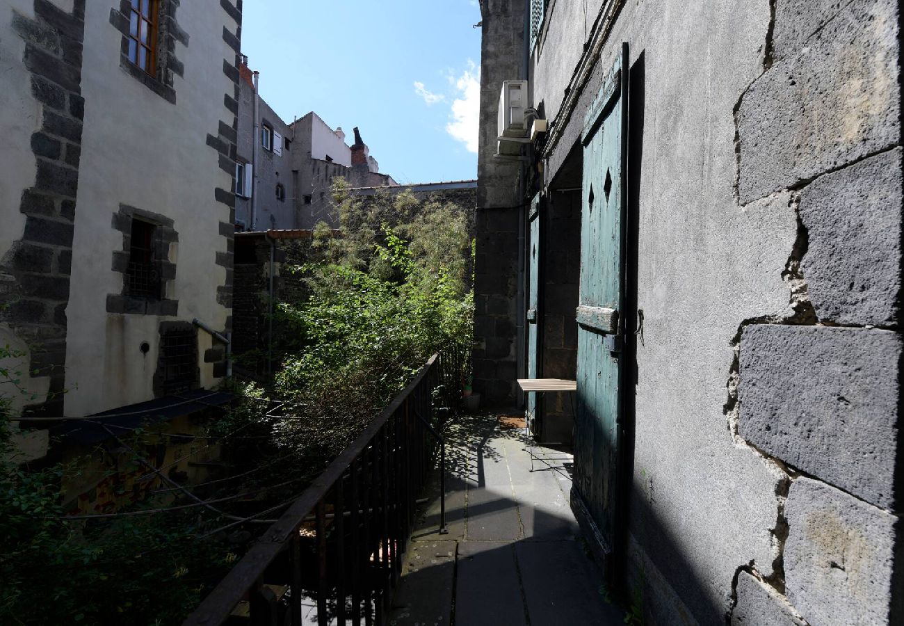 Appartement à Clermont-Ferrand - L'insolite - Appart 53m2, cosy & proche cathédrale