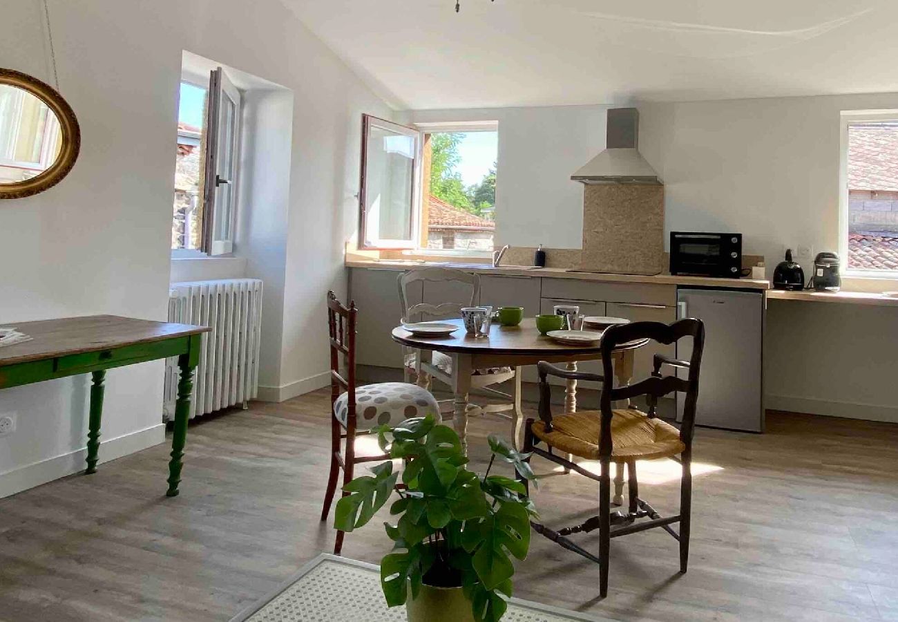 Appartement à Saint-Saturnin - Snoop - Gîte Coeur du Village - Calme & Balade