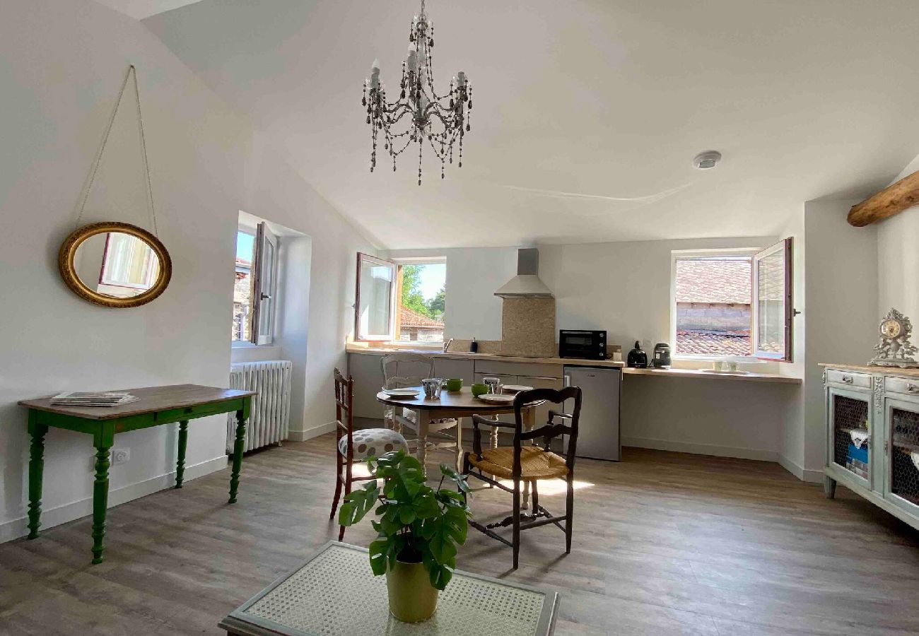 Appartement à Saint-Saturnin - Snoop - Gîte Coeur du Village - Calme & Balade