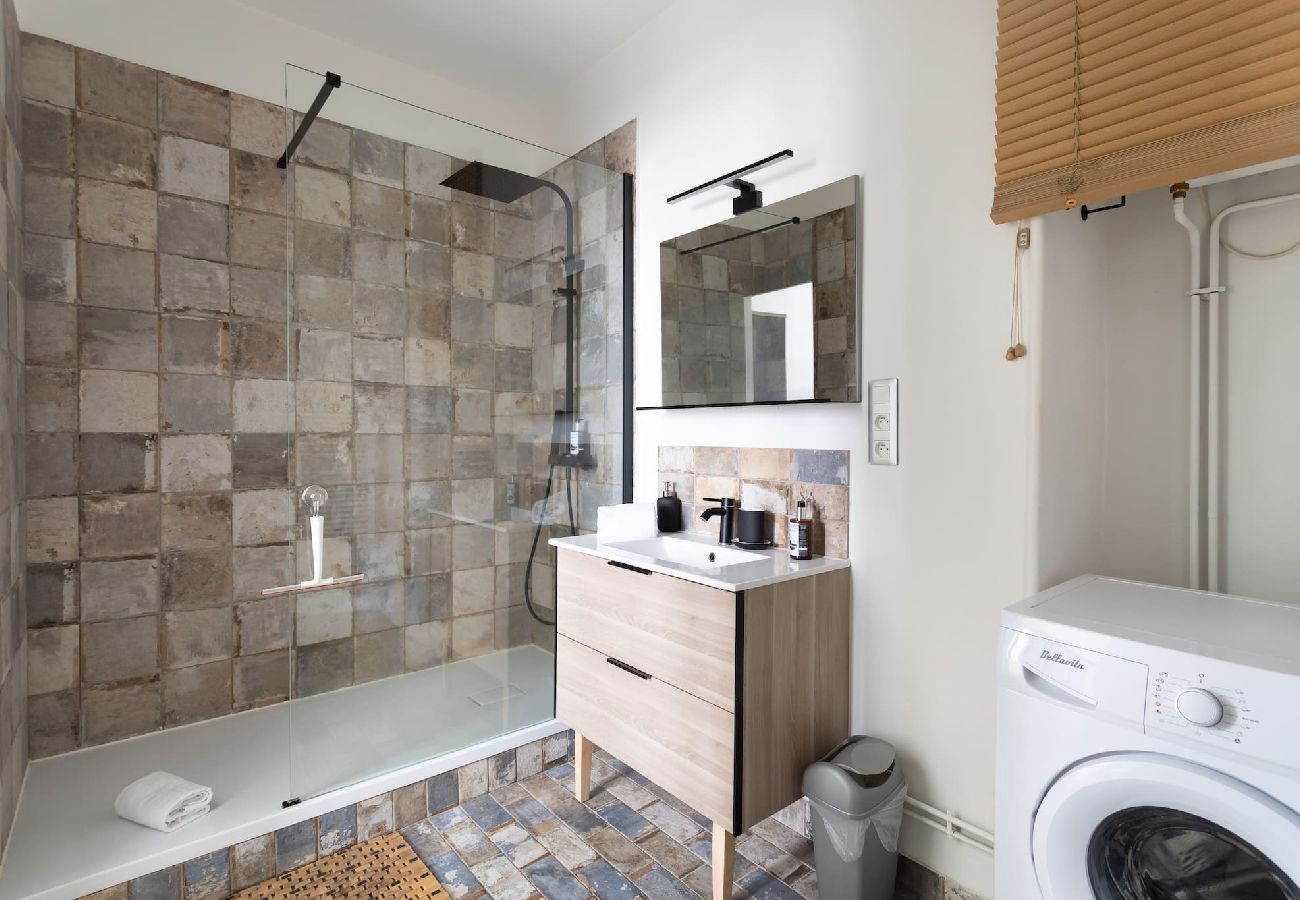 Appartement à Royat - Le Louvre - Appart proche thermes chic & douillet