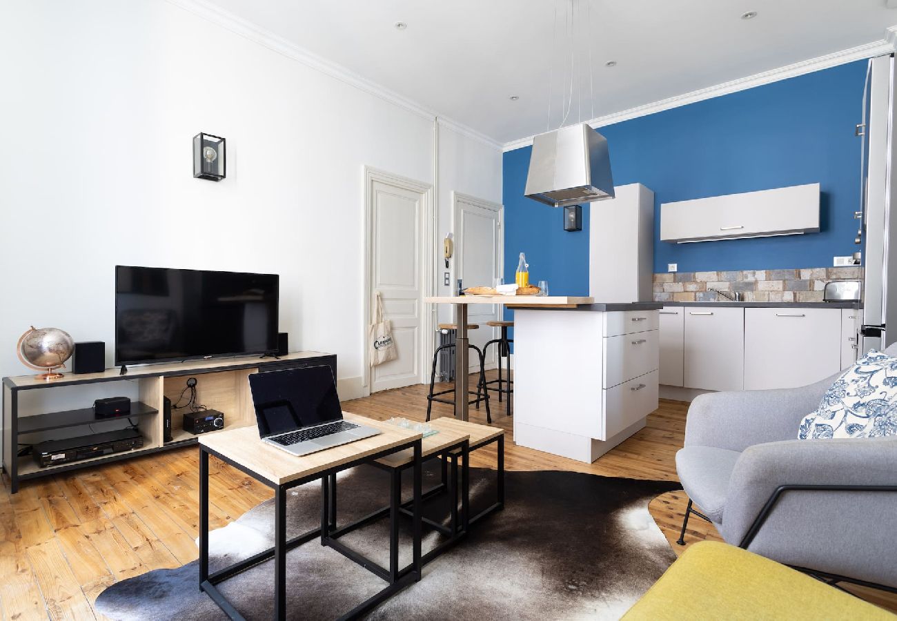 Appartement à Royat - Le Louvre - Appart proche thermes chic & douillet