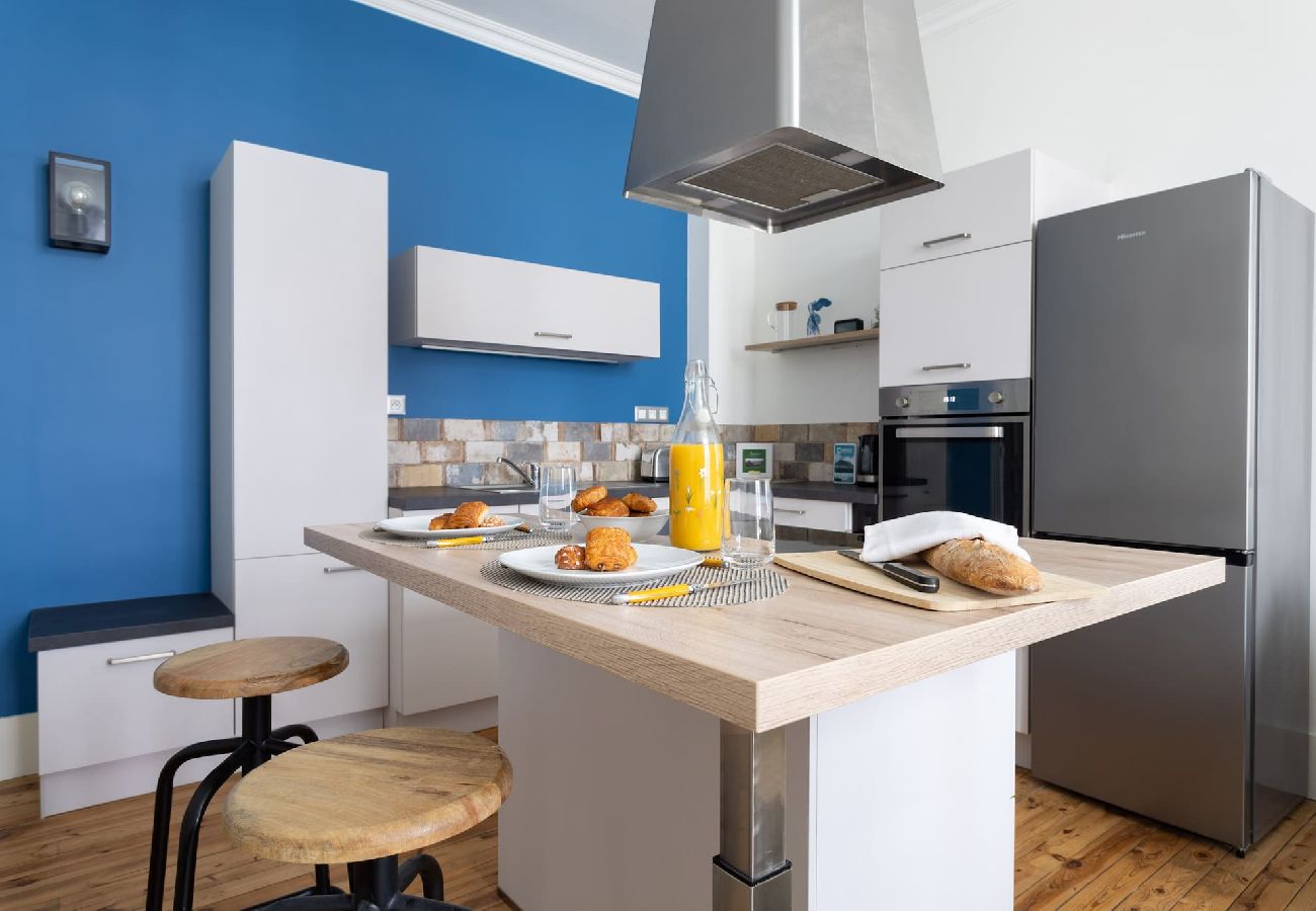 Appartement à Royat - Le Louvre - Appart proche thermes chic & douillet