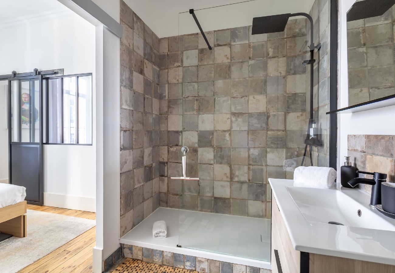 Appartement à Royat - Le Louvre - Appart proche thermes chic & douillet