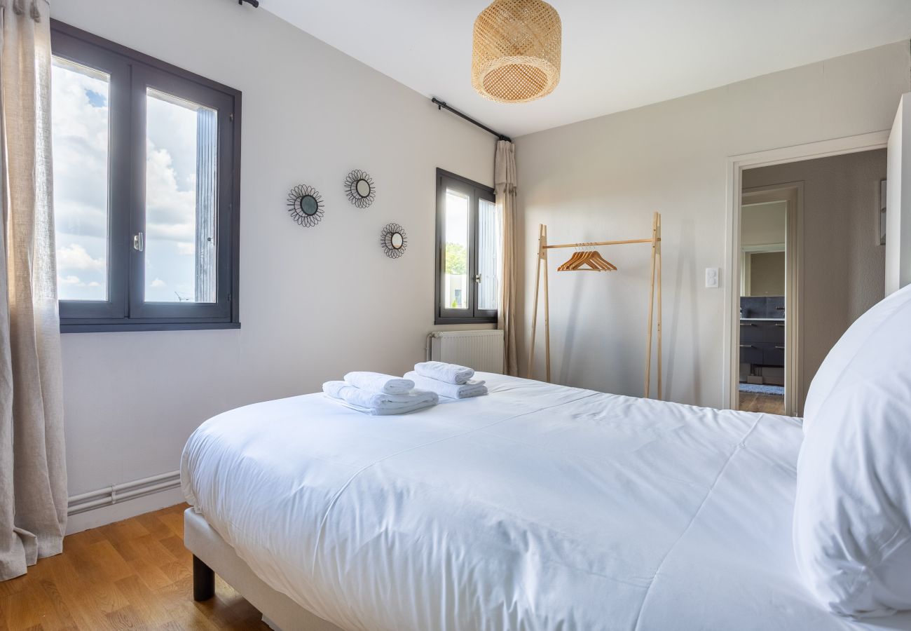 Maison à Ceyrat - Ceyrat - Maison chic, calme avec jardin et vue sur