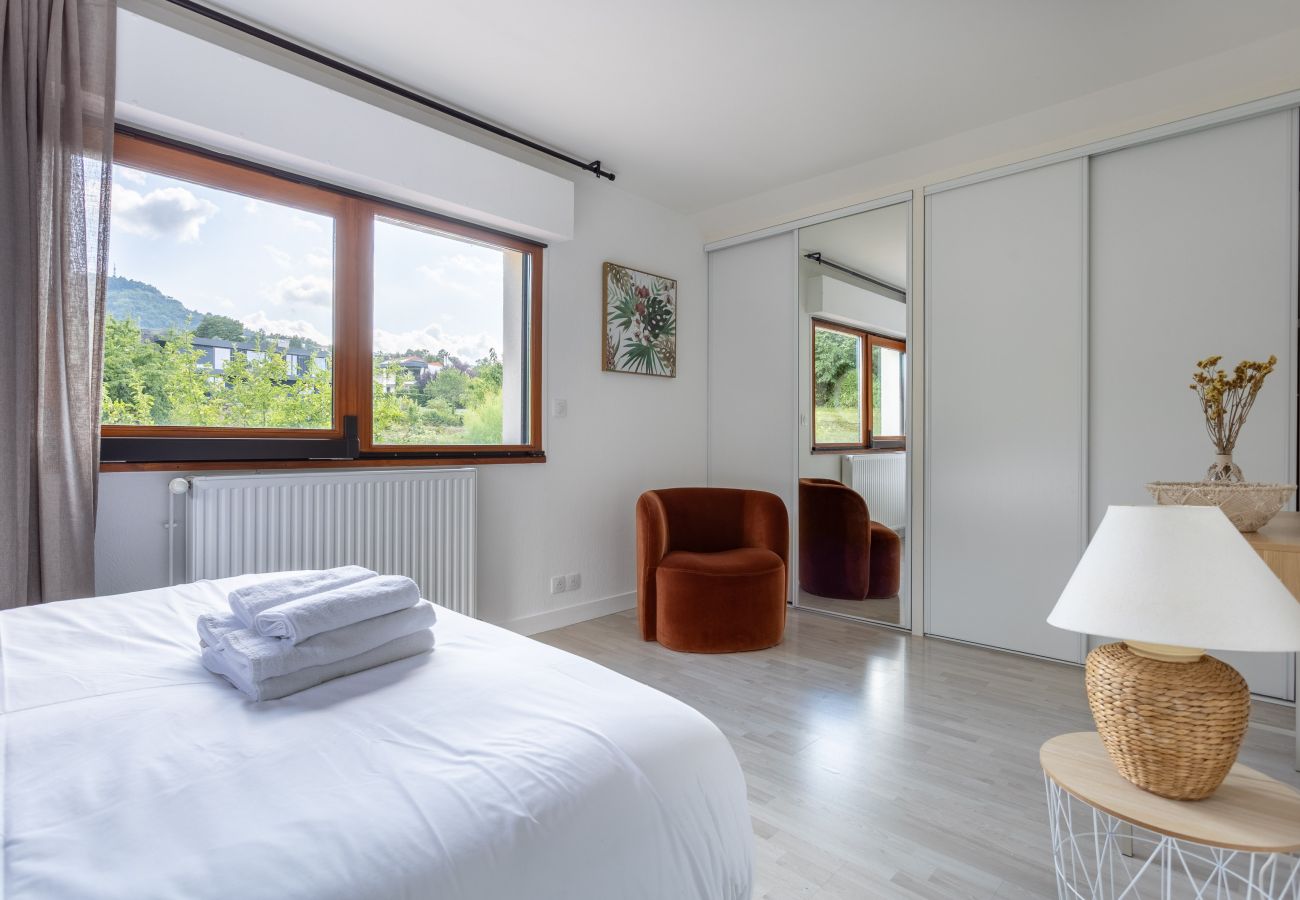 Maison à Ceyrat - Ceyrat - Maison chic, calme avec jardin et vue sur