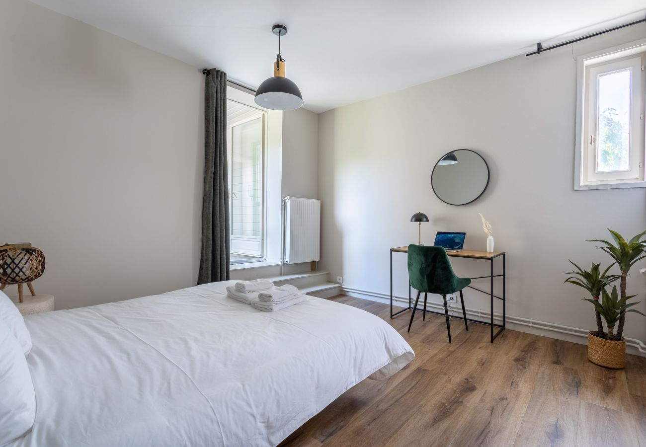 Maison à Ceyrat - Ceyrat - Maison chic, calme avec jardin et vue sur