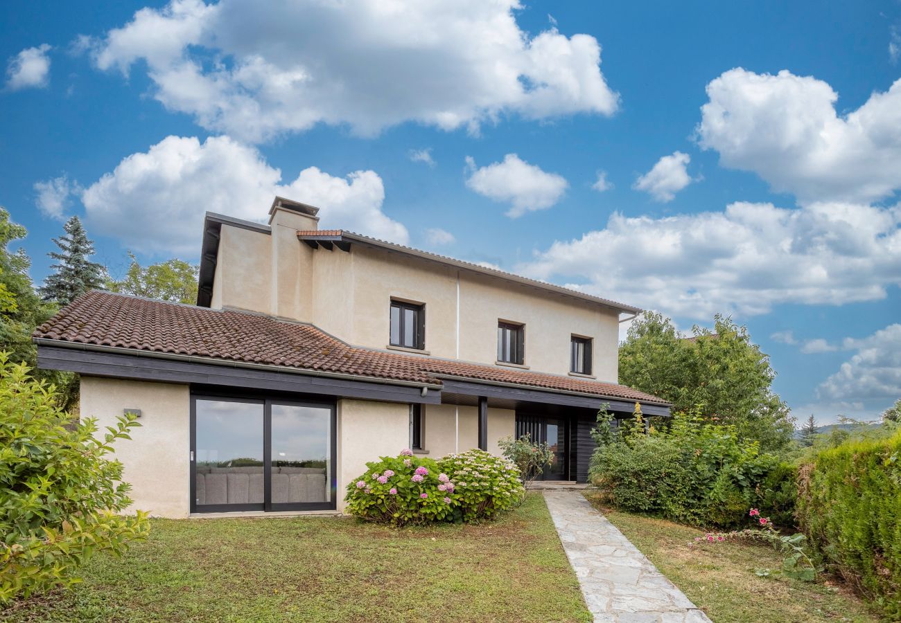 Maison à Ceyrat - Ceyrat - Maison chic, calme avec jardin et vue sur