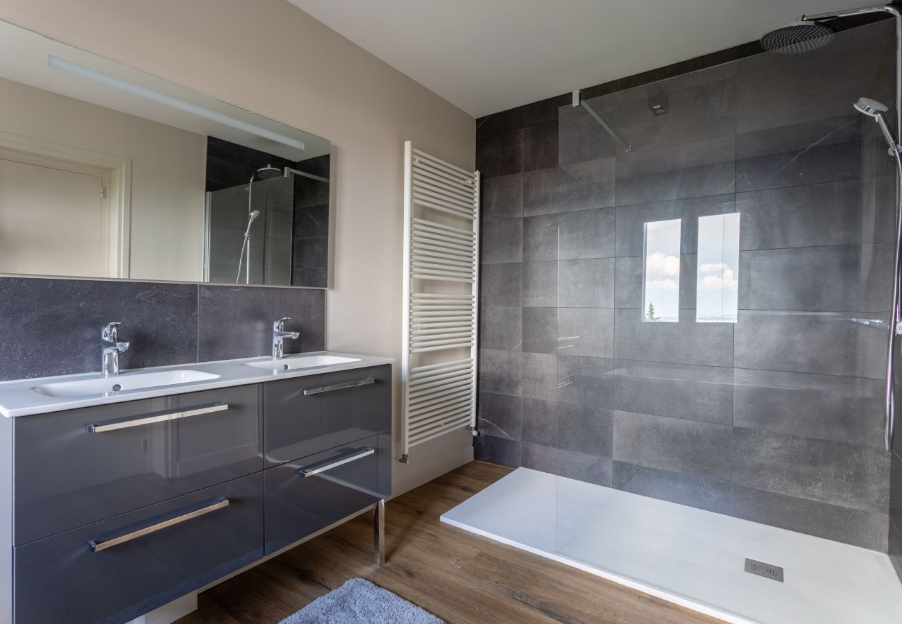 Maison à Ceyrat - Ceyrat - Maison chic, calme avec jardin et vue sur