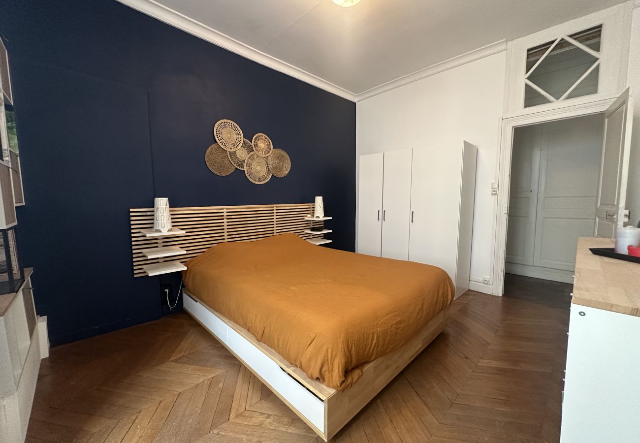 Appartement à Clermont-Ferrand - Herem Charme de l ancien en centre ville