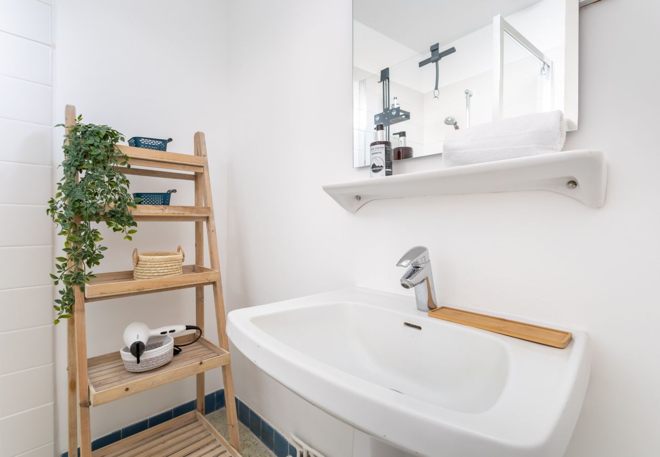 Appartement à Clermont-Ferrand - Bruyant rdc calme Clermont • 3 pers • Proche tram