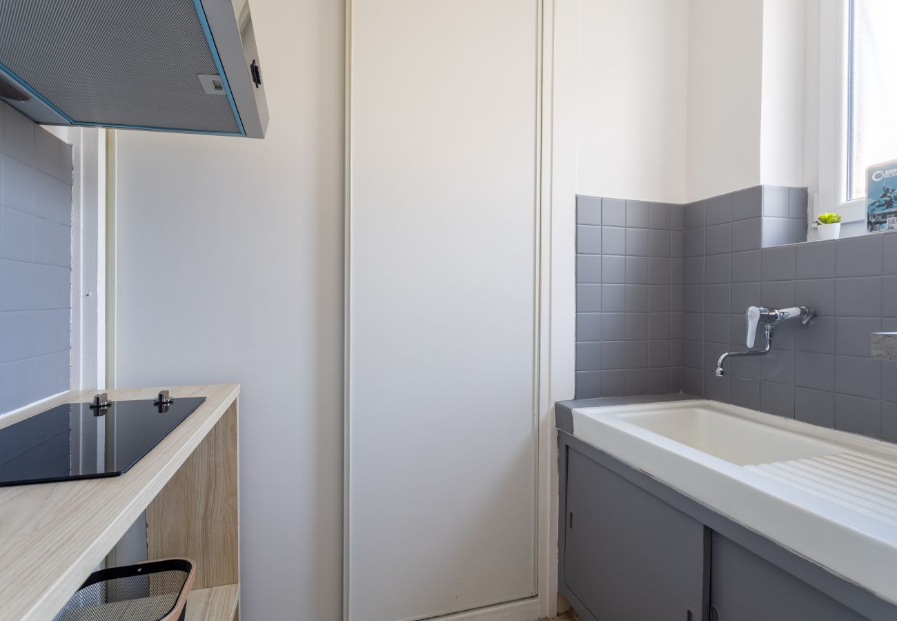 Appartement à Clermont-Ferrand - Bruyant rdc calme Clermont • 3 pers • Proche tram