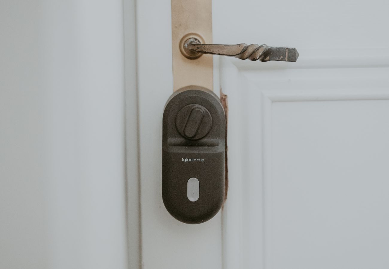 serrure connectée entrée appartement Riom arrivée autonome Clermont-Ferrand